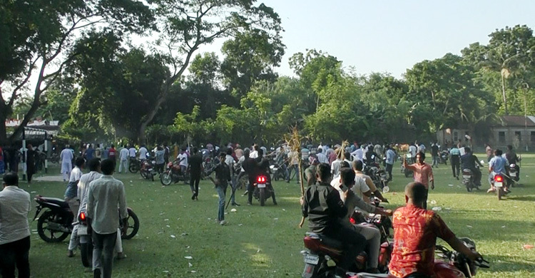 ঝিনাইদহে বিএনপি নেতা জয়ন্ত কুমার কুন্ডুর সভায় ককটেল বিস্ফোরণ